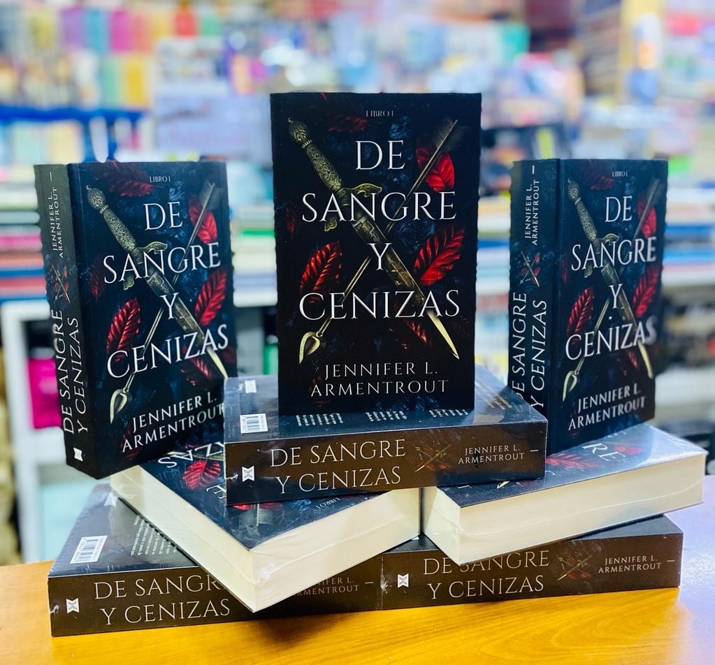 Un alma de ceniza y sangre – Jennifer L. Armentrout