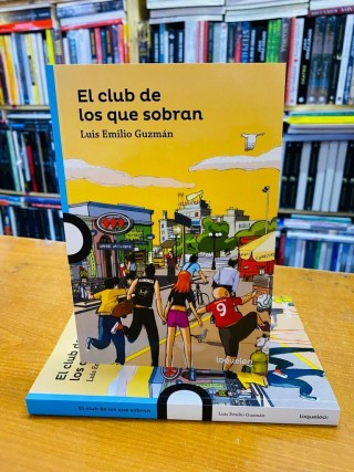 EL CLUB DE LOS QUE SOBRAN, Santillana