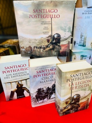 Estuche Trilogía de Trajano (Los Asesinos Del Emperador, Circo Máximo, La Legión Perdida) Santiago Posteguillo