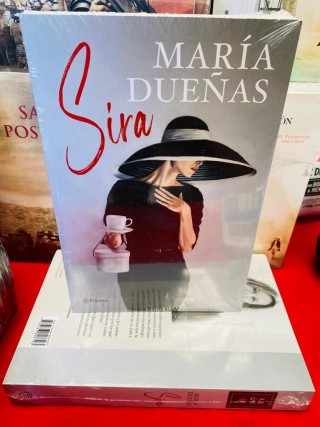 Sira. María Dueñas. 